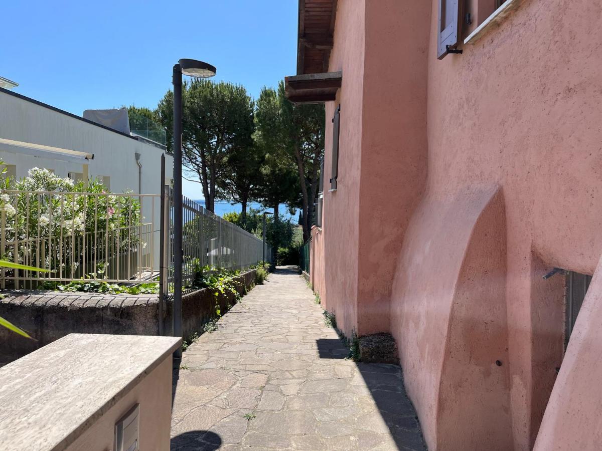 Bilocale A Due Passi Dal Lago Moniga del Garda Ngoại thất bức ảnh